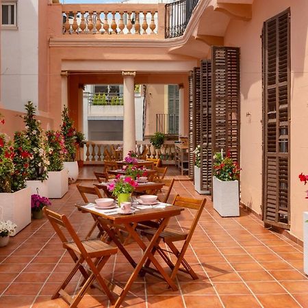 Antonios Hostal سيدجيس المظهر الخارجي الصورة