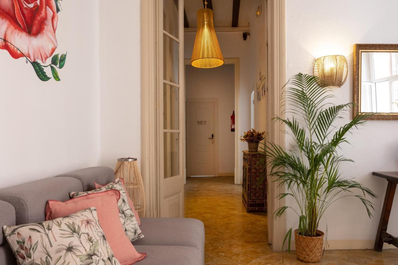 Antonios Hostal سيدجيس المظهر الخارجي الصورة