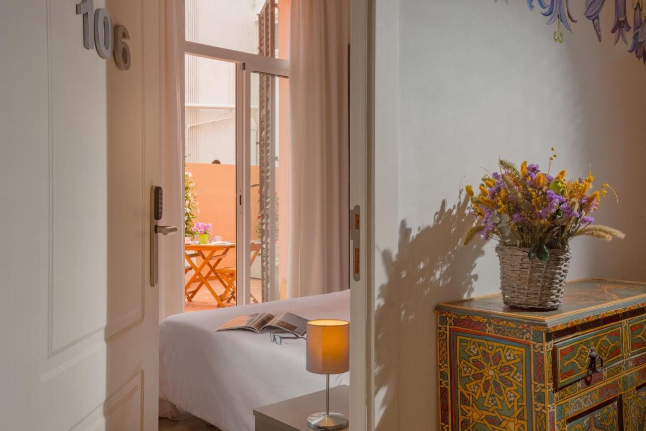 Antonios Hostal سيدجيس المظهر الخارجي الصورة