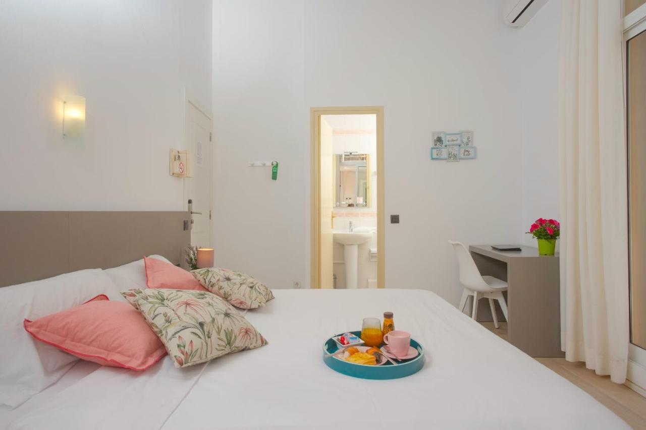 Antonios Hostal سيدجيس المظهر الخارجي الصورة